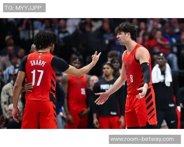 开拓者在半场战报中领先爵士21分阿夫迪亚贡献23分7篮板表现出色