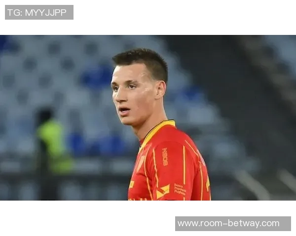 隆戈确认卡马达留队莱切并将接受肩部手术恢复计划 隆戈确认卡马达留队莱切并将接受肩部手术恢复计划